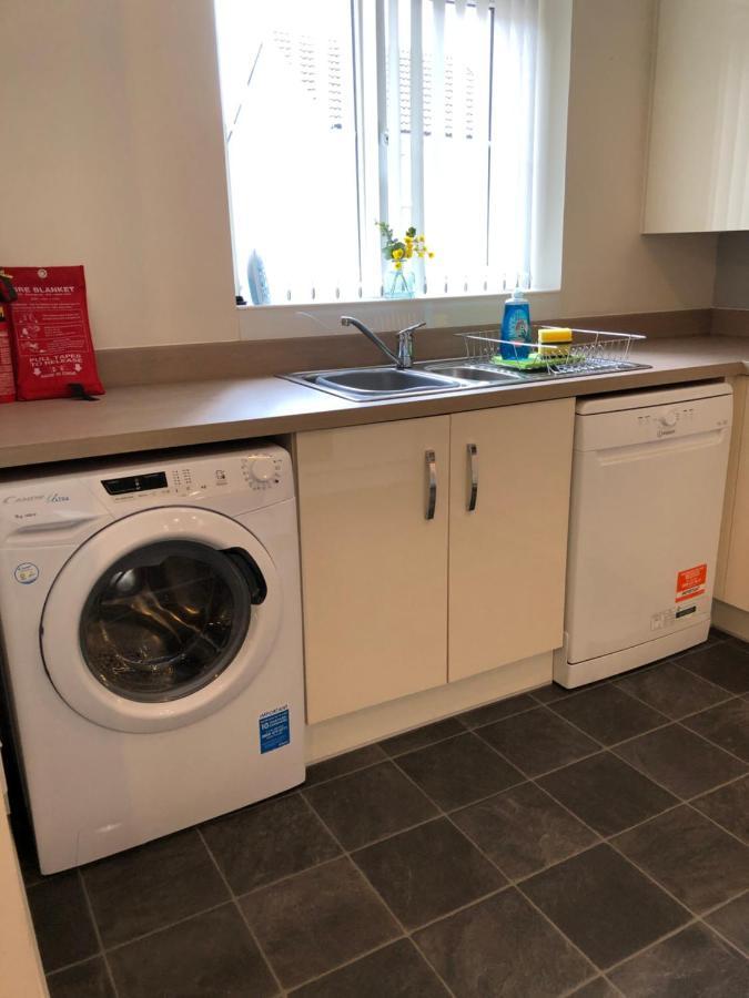 Hill House - 5 Mins Merry Hill - Perfect For Contractors & Families Brierley Hill Εξωτερικό φωτογραφία