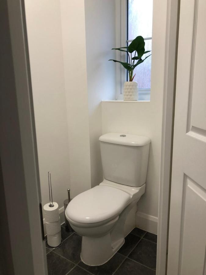Hill House - 5 Mins Merry Hill - Perfect For Contractors & Families Brierley Hill Εξωτερικό φωτογραφία